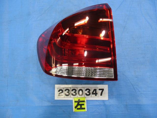 【中古】中古部品 BMW X1 VL18 左ﾃｰﾙﾗﾝﾌﾟ 【3310040100-000233034715600】