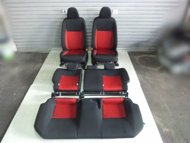 【中古】中古部品 アクア NHP10 ｼｰﾄ1台分 【3310050100-230203000170400】