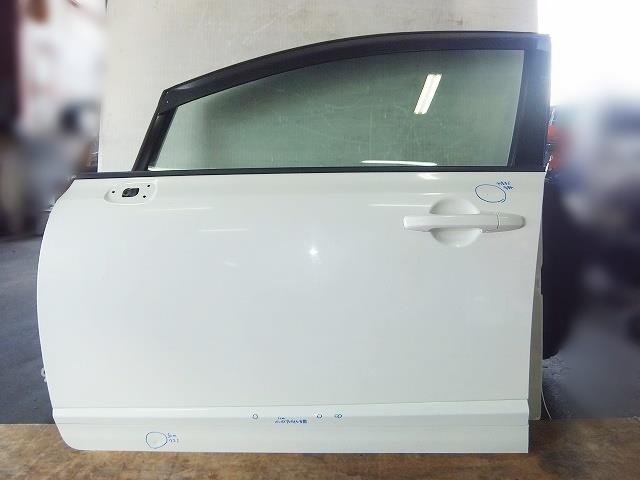 【中古】中古部品 シビック FD3 左ﾌﾛﾝﾄﾄﾞｱ 【3310050100-220518000213200】｜e-cleマート 13,283円