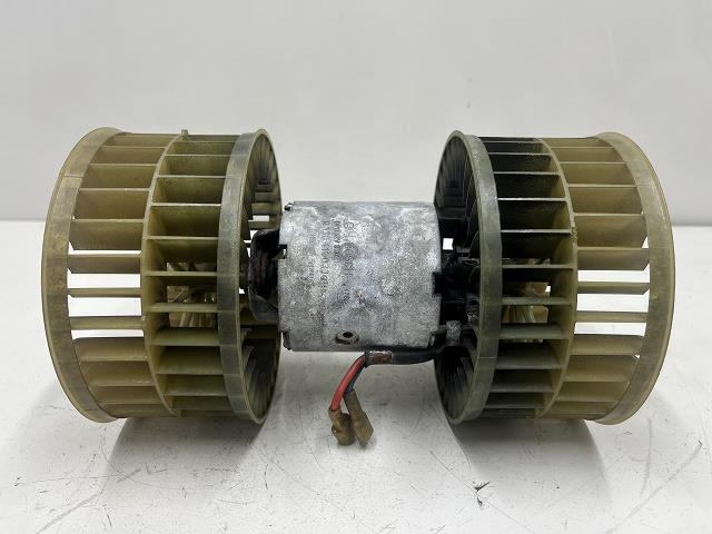 【中古】中古部品 ベンツ Eクラス 124092 ﾋｰﾀｰﾌﾞﾛｱﾓｰﾀｰ 【3310070100-000090741567900】