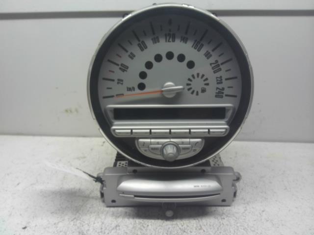 【中古】中古部品 BMW ミニ ML16 ｽﾋﾟｰﾄﾞﾒｰﾀｰ 【3310160100-000004262261400】