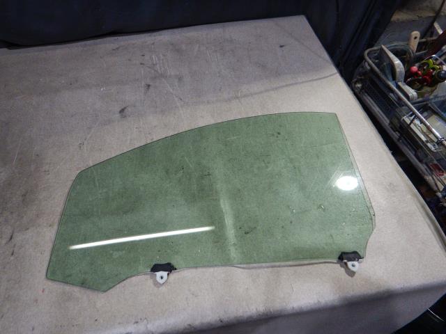 【中古】中古部品 ヴェルファイア ANH20W 左ﾌﾛﾝﾄﾄﾞｱｶﾞﾗｽ 【3330810100-231114000513230】