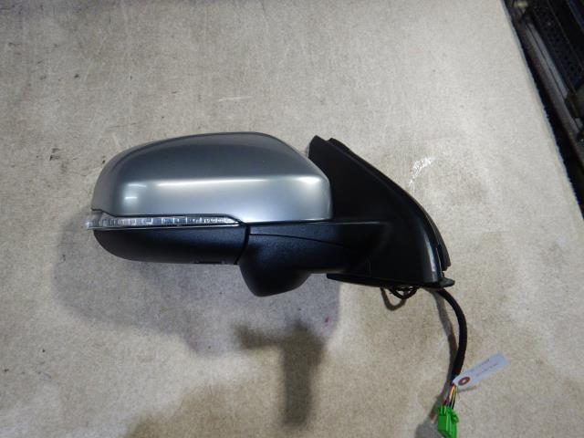 【中古】中古部品 ボルボ 60シリーズ FB4164T 右ｻｲﾄﾞﾐﾗｰ 【3330810100-231121000113500】