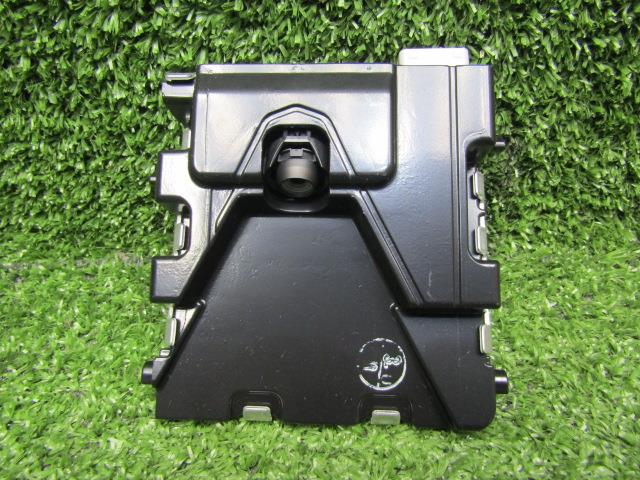 【中古】中古部品 プリウス ZVW52 ｶﾒﾗ 【3330200100-230091000015850】