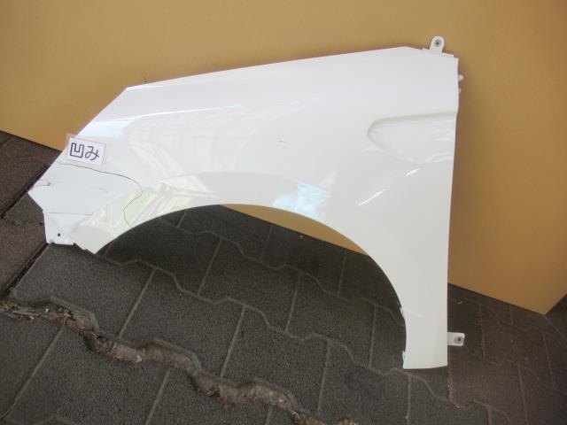 【中古】中古部品 ルノー ルーテシア BJAH5H 左ﾌﾛﾝﾄﾌｪﾝﾀﾞｰ 【3380050000-000035143710700】 17,741円