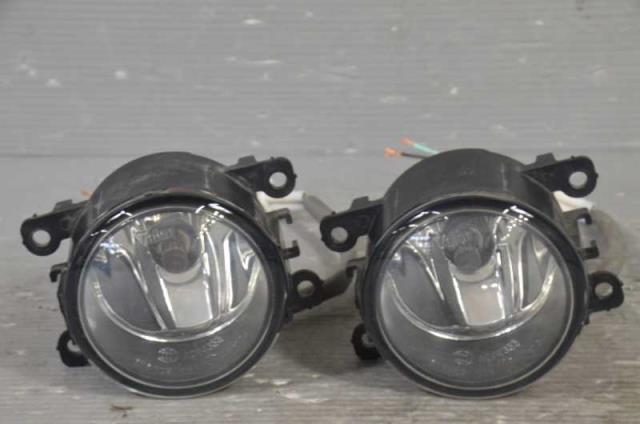 【中古】中古部品 ルークス ML21S 右ﾌｫｸﾞﾗﾝﾌﾟ 【3310580000-231128001210850】