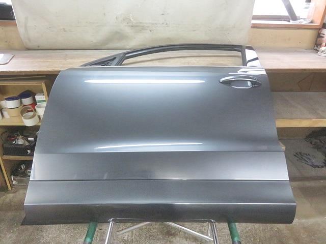【中古】中古部品 アウディ Q3 8UCPSF 左ﾌﾛﾝﾄﾄﾞｱ 【3330380100-000035044013200】