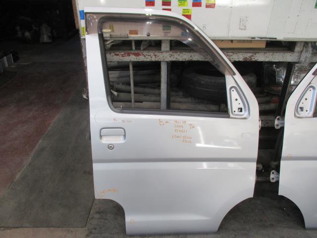 【中古】中古部品 ハイゼットアトレ S321G 右ﾌﾛﾝﾄﾄﾞｱ 【3310160100-000004313113100】
