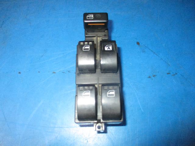 【中古】中古部品 ハイゼットアトレ S321G ﾊﾟﾜｰｳｲﾝﾄﾞｳｽｲｯﾁ 【3310160100-000004313161900】 5,300円
