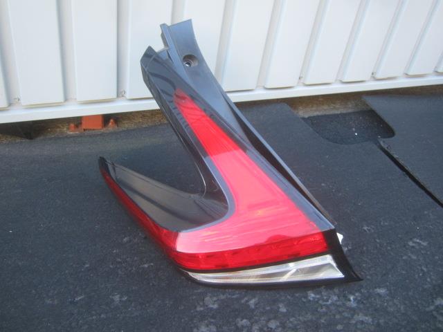 【中古】中古部品 リーフ ZE1 左ﾃｰﾙﾗﾝﾌﾟ 【3330410100-231122000115600】