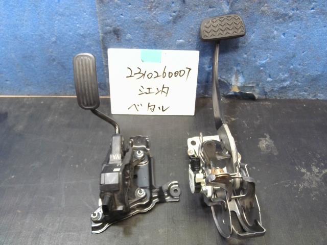 【中古】中古部品 シエンタ NHP170G ﾍﾟﾀﾞﾙ 【3310220100-231026000777500】