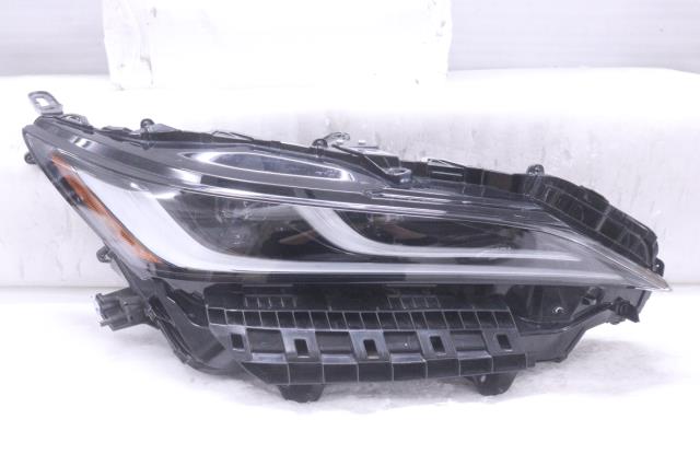 【中古】中古部品 ハリアー MXUA80 右ﾍｯﾄﾞﾗﾝﾌﾟ 【3260520000-231208502210800】