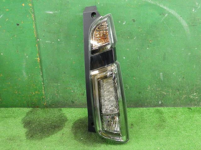 【中古】中古部品 Ｎ－ＷＧＮ JH1 右ﾃｰﾙﾗﾝﾌﾟ 【3330150100-000023340915500】