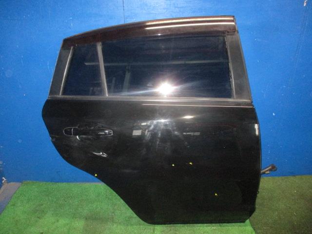 【中古】中古部品 インプレッサ GP3 右ﾘｱﾄﾞｱ 【3310270100-000013953813300】 11,644円