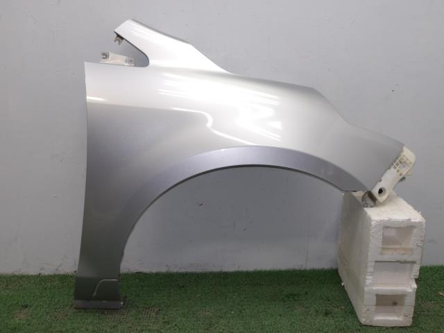 【中古】中古部品 ＭＰＶ LY3P 右ﾌﾛﾝﾄﾌｪﾝﾀﾞｰ 【3310250100-000233030510600】