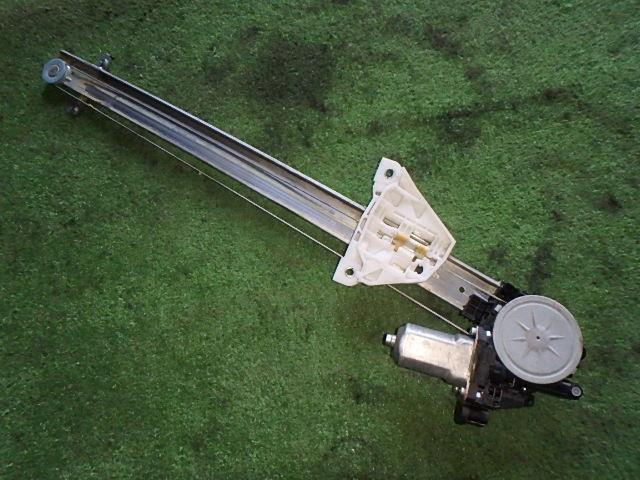 【中古】中古部品 パレット MK21S 左ﾌﾛﾝﾄﾄﾞｱﾚｷﾞｭﾚｰﾀ･ﾓｰﾀｰ 【3330450100-231213000113220】