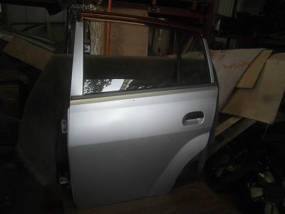 【中古】中古部品 ミラ L250S 左ﾘｱﾄﾞｱ 【3340180100-231213000113400】