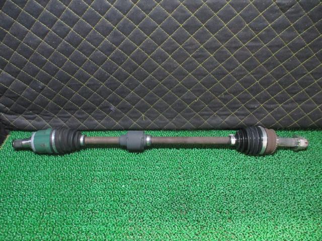 【中古】中古部品 ｅＫワゴン H82W 右ﾌﾛﾝﾄﾄﾞﾗｲﾌﾞｼｬﾌﾄ 【3330660100-000023300842100】