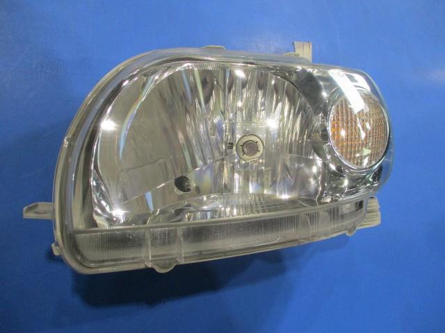 【中古】中古部品 ポルテ NNP11 左ﾍｯﾄﾞﾗﾝﾌﾟ 【3310590000-000007064710900】 6,019円