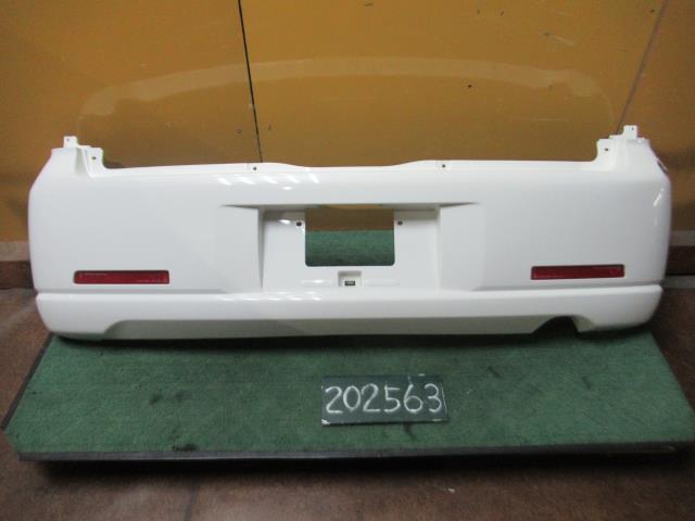 【中古】中古部品 ｅＫワゴン H81W ﾘｱﾊﾞﾝﾊﾟｰ 【3310120100-231219000115100】