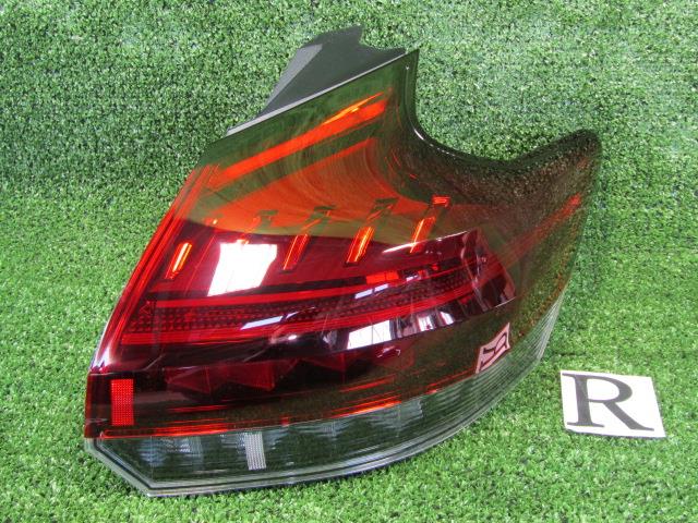 【中古】中古部品 キックス P15 右ﾃｰﾙﾗﾝﾌﾟ 【3330200100-230158000015500】 12,989円