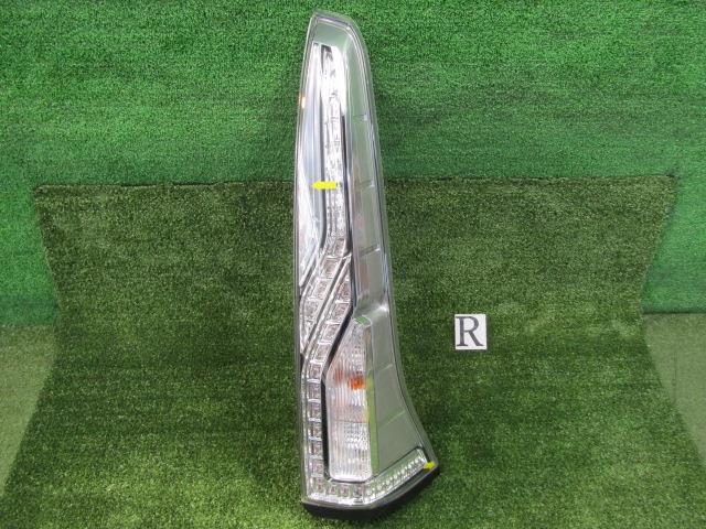 【中古】中古部品 セレナ HFC26 右ﾃｰﾙﾗﾝﾌﾟ 【3330200100-230182000015500】