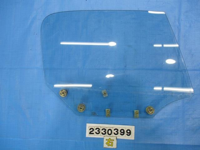 【中古】中古部品 ロードスター NA6CE 右ﾌﾛﾝﾄﾄﾞｱｶﾞﾗｽ 【3310040100-000233039913130】