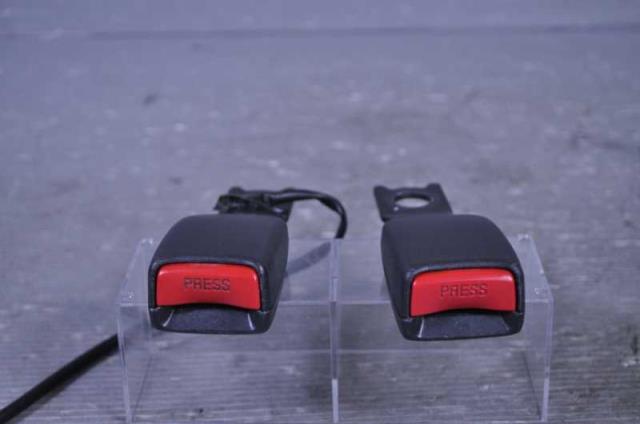 【中古】中古部品 エッセ L235S ｼｰﾄﾍﾞﾙﾄ 【3310580000-231226000177150】