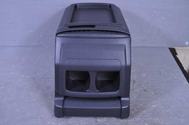 【中古】中古部品 ヴェルファイア ANH20W ｺﾝｿｰﾙﾎﾞｯｸｽ 【3310580000-231226000277100】