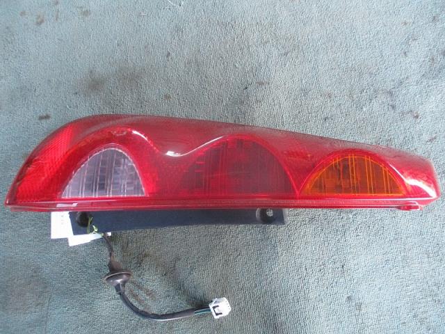 【中古】中古部品 ノート E11 左ﾃｰﾙﾗﾝﾌﾟ 【3340030100-000213014415600】 4,633円