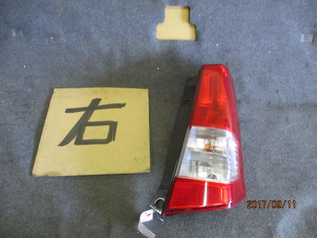 【中古】中古部品 ＡＺワゴン MJ23S 右ﾃｰﾙﾗﾝﾌﾟ 【3331010600-001382672815500】