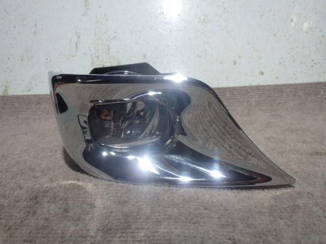 【中古】中古部品 キャスト LA250S 右ﾌｫｸﾞﾗﾝﾌﾟ 【3331010800-000021714210850】