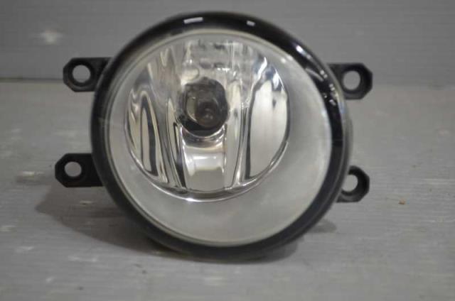 【中古】中古部品 プリウス ZVW30 右ﾌｫｸﾞﾗﾝﾌﾟ 【3310580000-240105001010850】