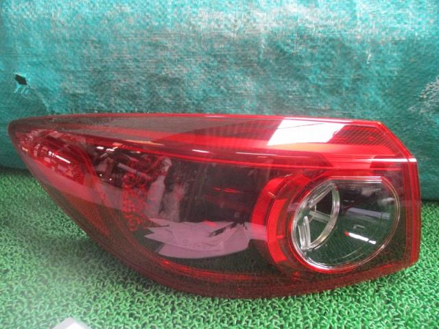 【中古】中古部品 アクセラ BM5FP 左ﾃｰﾙﾗﾝﾌﾟ 【3500080000-230905001215600】