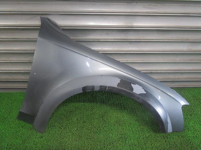 【中古】中古部品 アウディ A4 8KCDNA 右ﾌﾛﾝﾄﾌｪﾝﾀﾞｰ 【3330540100-240110000310600】