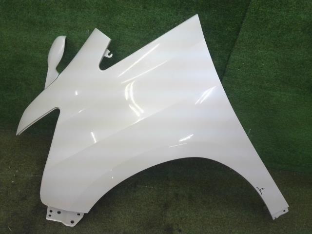 【中古】中古部品 ヴェルファイア ANH20 左ﾌﾛﾝﾄﾌｪﾝﾀﾞｰ 【3310540000-000023262010700】