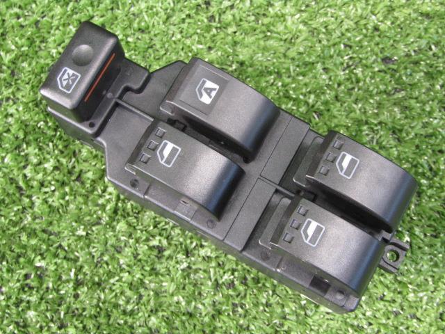 【中古】中古部品 ムーヴ L150S ﾊﾟﾜｰｳｲﾝﾄﾞｳｽｲｯﾁ 【3330200100-230185000061900】