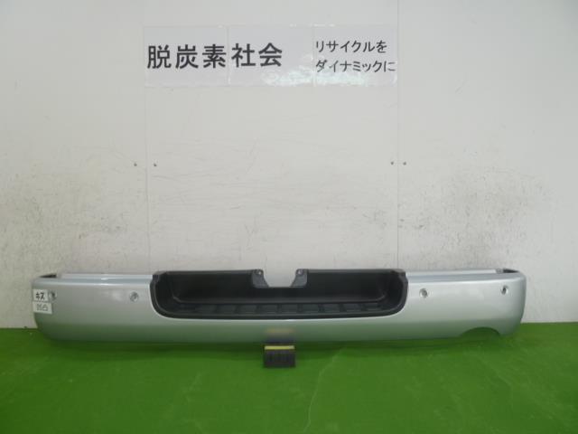 【中古】中古部品 ハイエース TRH200V ﾘｱﾊﾞﾝﾊﾟｰ 【3380050000-000035287615100】