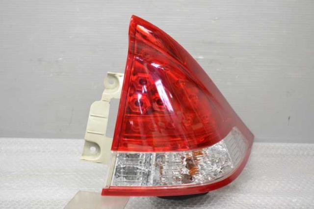 【中古】中古部品 インサイト ZE2 右テールランプ 【3310580000-240117001415500】|e-cleマート