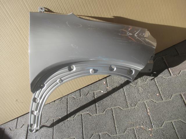 【中古】中古部品 シトロエン C3 A8HN05 右フロントフェンダー 【3380050000-000035305510600】|e-cleマート