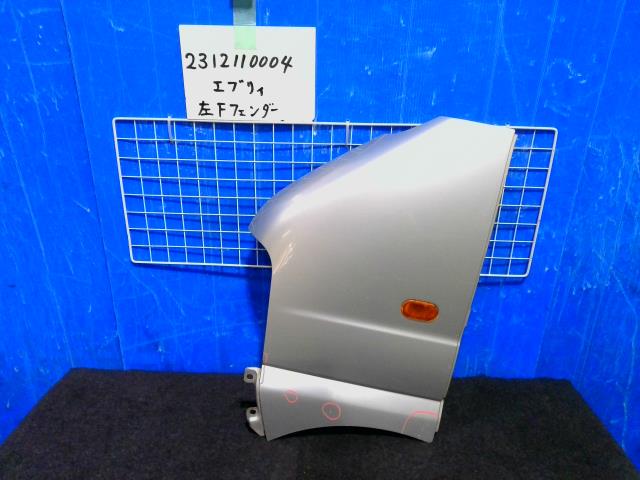 【中古】中古部品 エブリィ DA62V 左ﾌﾛﾝﾄﾌｪﾝﾀﾞｰ 【3310220100-231211000410700】