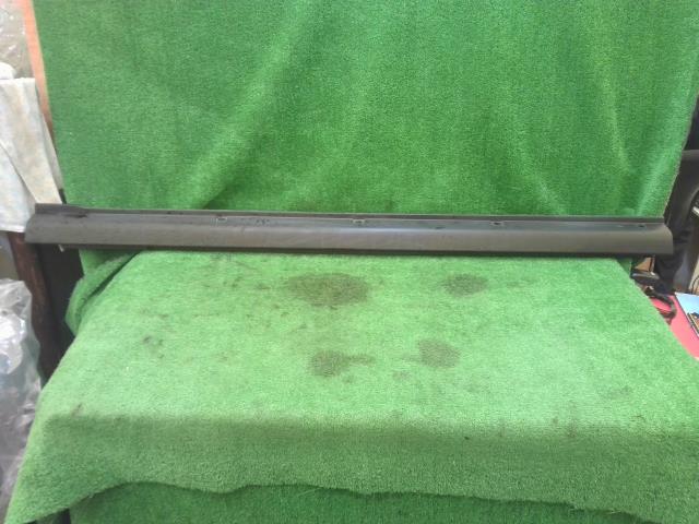 【中古】中古部品 ハスラー MR41S 右ｻｲﾄﾞｽﾃｯﾌﾟ 【3260240000-240119000113700】
