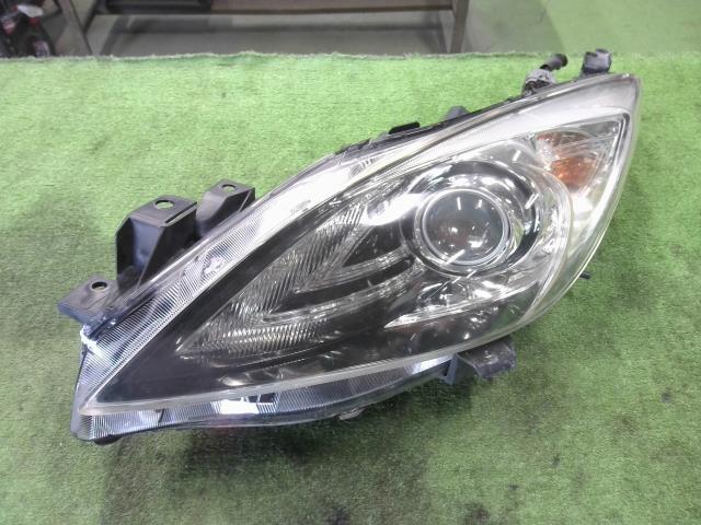 【中古】中古部品 アクセラ BL5FW 左ﾍｯﾄﾞﾗﾝﾌﾟ 【3310200100-000016733510900】