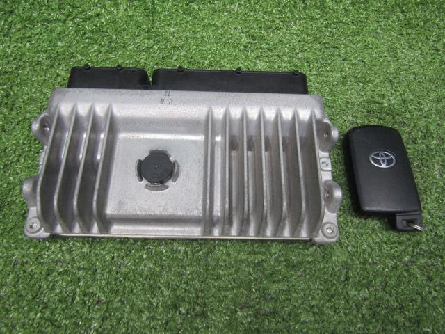 【中古】中古部品 ハリアー ZSU65W ｴﾝｼﾞﾝｺﾝﾋﾟｭｰﾀｰ 【3330200100-230240000063100】｜e-cleマート
