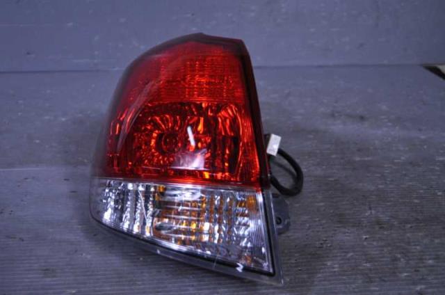 【中古】中古部品 レガシィ BR9 左ﾃｰﾙﾗﾝﾌﾟ 【3310580000-240123001515600】