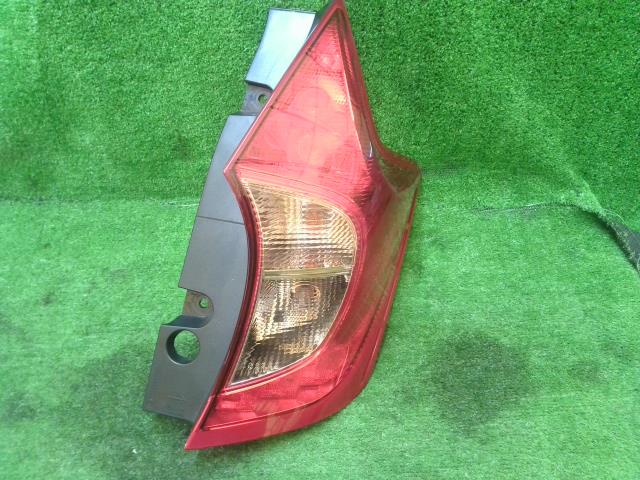 【中古】中古部品 ノート E12 右ﾃｰﾙﾗﾝﾌﾟ 【3260240000-240123000415500】