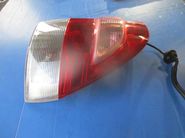 【中古】中古部品 Ｎ－ＯＮＥ JG1 右ﾃｰﾙﾗﾝﾌﾟ 【3330560100-240127000615500】 4,656円