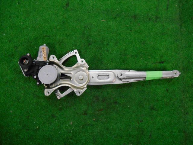 【中古】中古部品 ヴィッツ KSP90 右ﾌﾛﾝﾄﾄﾞｱﾚｷﾞｭﾚｰﾀ･ﾓｰﾀｰ 【3310080100-202210001413120】