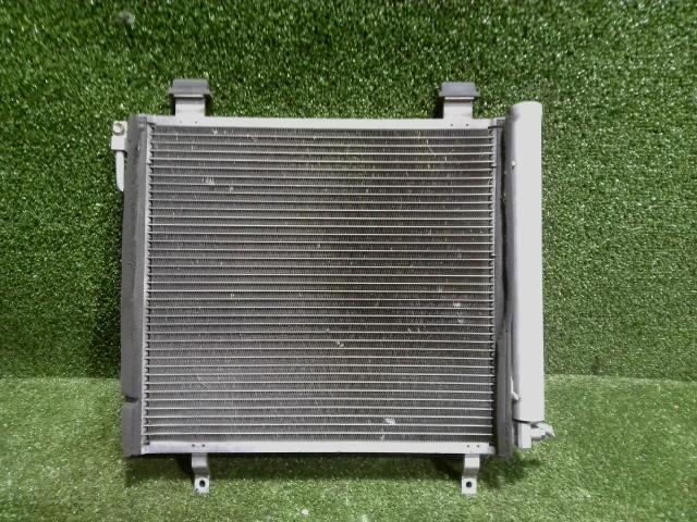【中古】中古部品 スペーシア MK32S コンデンサー 【3260300000-240129000660600】
