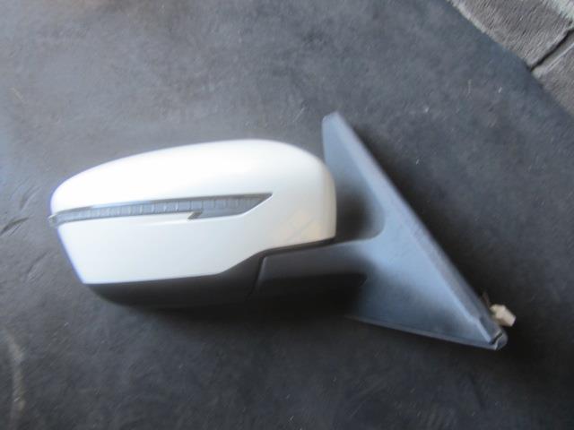 【中古】中古部品 セレナ GC27 右ｻｲﾄﾞﾐﾗｰ 【3330410100-240119000113500】